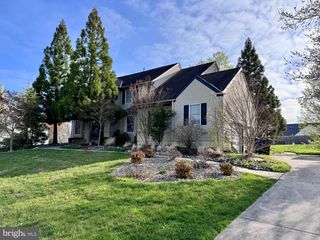 11 ORCHARD DR, Mullica Hill, NJ 08062