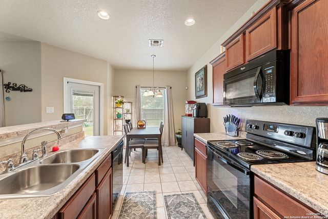 3850 Key West, Converse, TX 78109