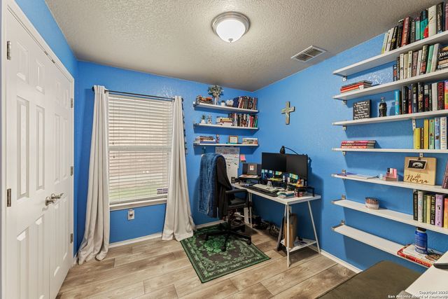 3850 Key West, Converse, TX 78109