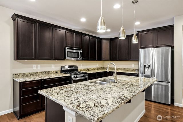 8019 162nd Street Ct E, Puyallup, WA 98375