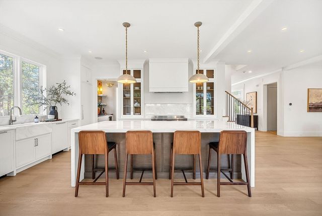 1640 Commonwealth Ave, Newton, MA 02465