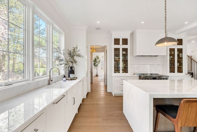 1640 Commonwealth Ave, Newton, MA 02465
