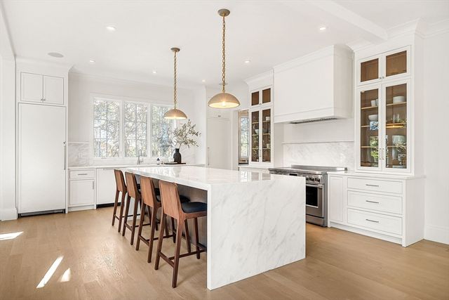 1640 Commonwealth Ave, Newton, MA 02465