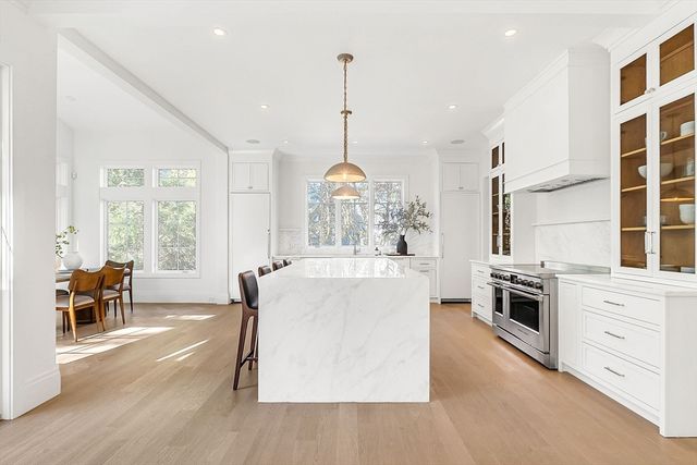 1640 Commonwealth Ave, Newton, MA 02465