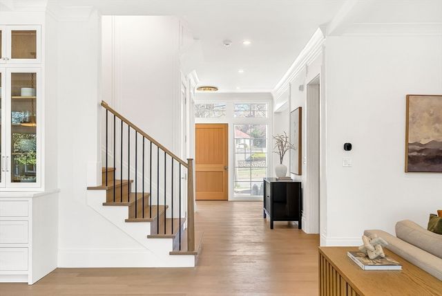 1640 Commonwealth Ave, Newton, MA 02465