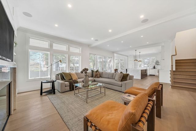 1640 Commonwealth Ave, Newton, MA 02465