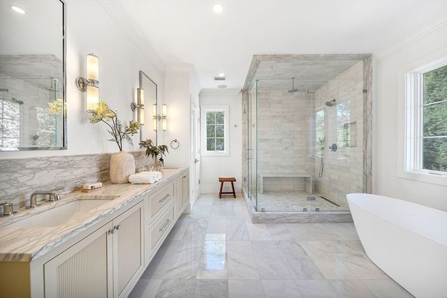 1640 Commonwealth Ave, Newton, MA 02465