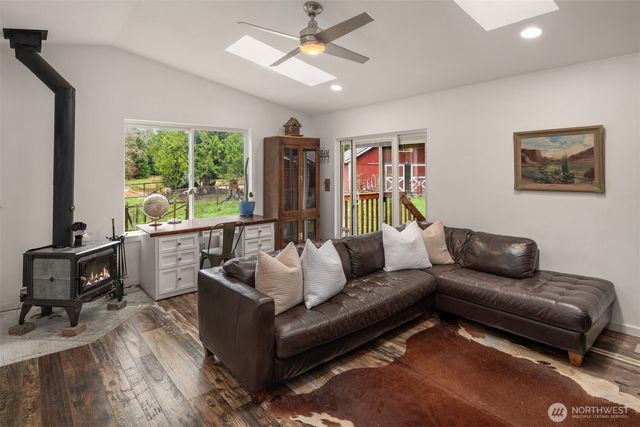 11807 322nd Avenue NE, Duvall, WA 98019