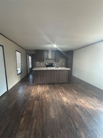 161 Westwood Avenue, Liberty, TX 77575