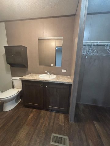 161 Westwood Avenue, Liberty, TX 77575