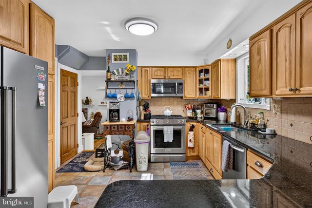 367 HOLLY RD, Marlton, NJ 08053