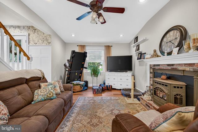 367 HOLLY RD, Marlton, NJ 08053