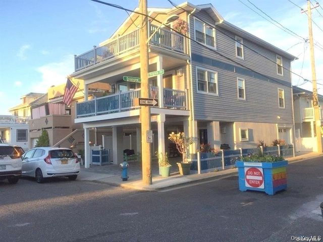 24 Virginia Avenue Top, Long Beach, NY 11561