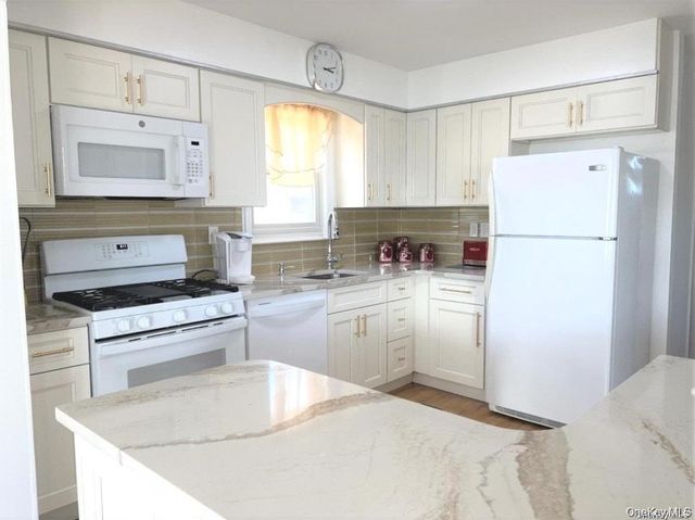 24 Virginia Avenue Top, Long Beach, NY 11561