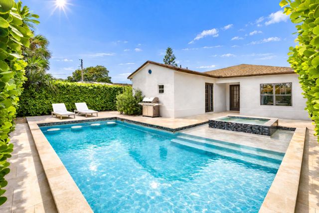 7606 S Olive Avenue, West Palm Beach, FL 33405