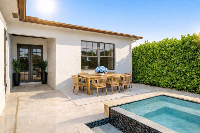 7606 S Olive Avenue, West Palm Beach, FL 33405