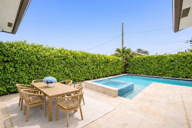 7606 S Olive Avenue, West Palm Beach, FL 33405