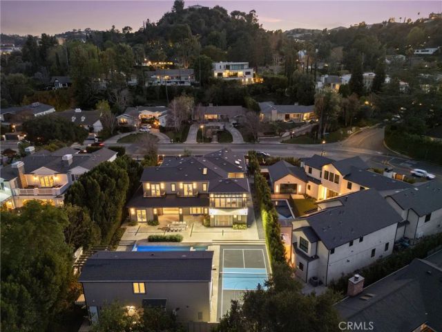 15547 Valley Vista Boulevard, Encino, CA 91436