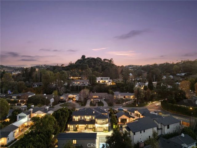 15547 Valley Vista Boulevard, Encino, CA 91436