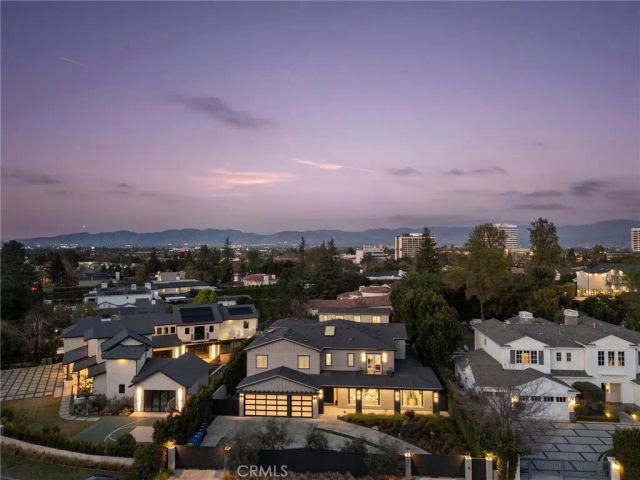 15547 Valley Vista Boulevard, Encino, CA 91436