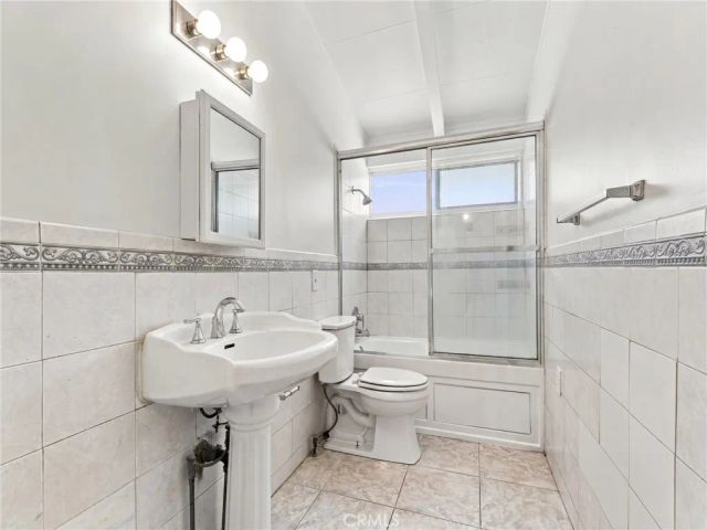 12739 Hartland Street, North Hollywood, CA 91605