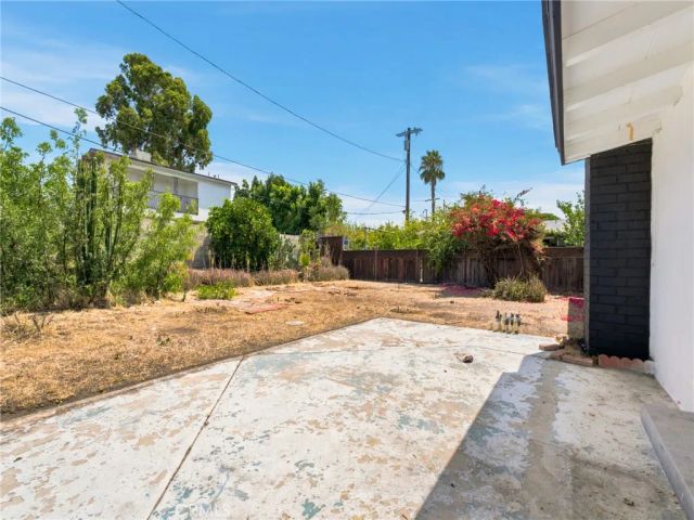 12739 Hartland Street, North Hollywood, CA 91605