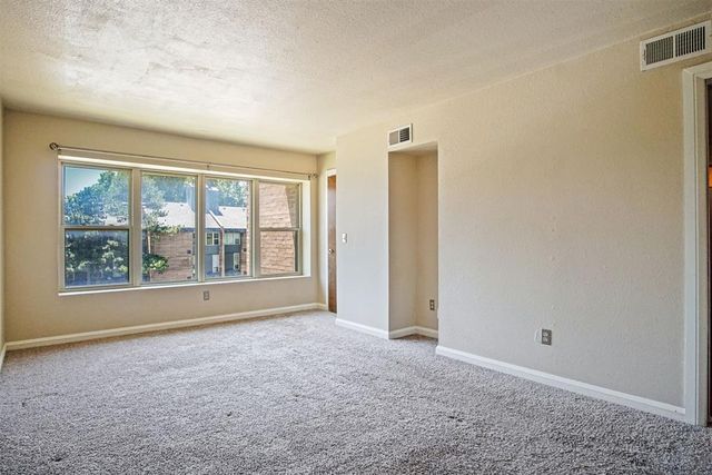 600 NW 4th Street 319N, Oklahoma City, OK 73102