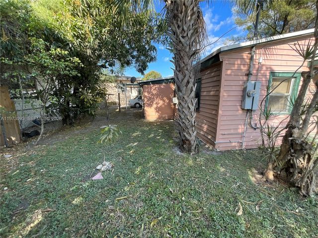 7464 NW 17th Avenue, Miami, FL 33147