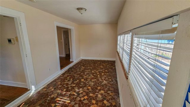 860 16TH AVENUE S, St Petersburg, FL 33701