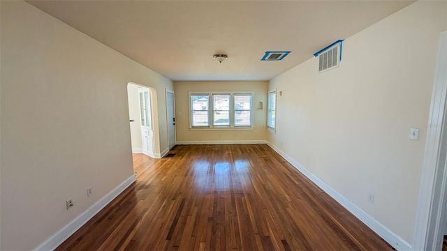 860 16TH AVENUE S, St Petersburg, FL 33701