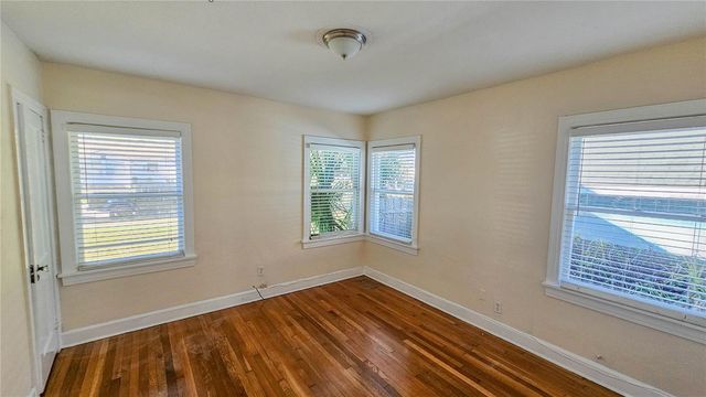 860 16TH AVENUE S, St Petersburg, FL 33701