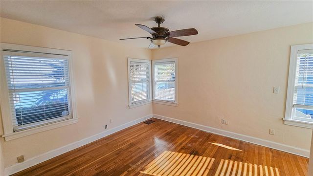 860 16TH AVENUE S, St Petersburg, FL 33701