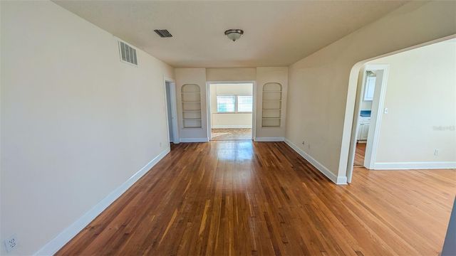 860 16TH AVENUE S, St Petersburg, FL 33701