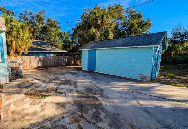 860 16TH AVENUE S, St Petersburg, FL 33701