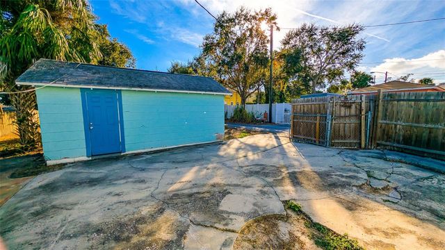 860 16TH AVENUE S, St Petersburg, FL 33701