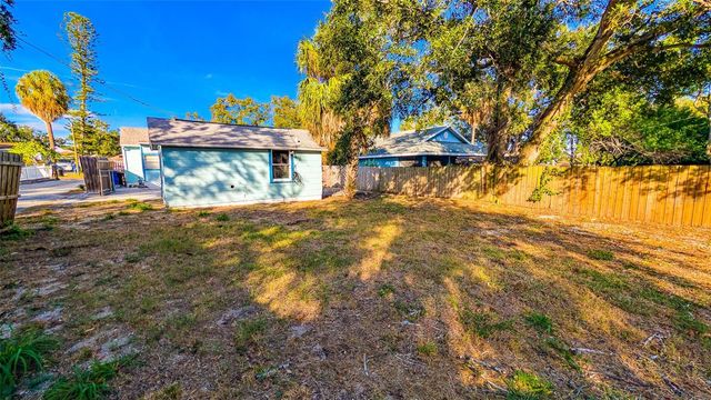 860 16TH AVENUE S, St Petersburg, FL 33701