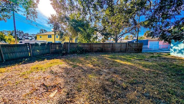 860 16TH AVENUE S, St Petersburg, FL 33701