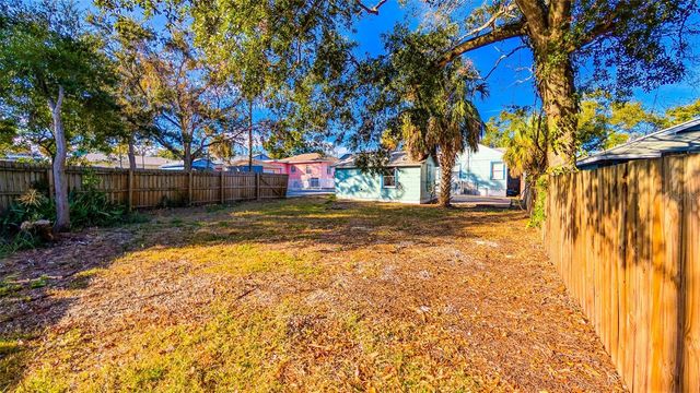 860 16TH AVENUE S, St Petersburg, FL 33701