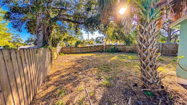 860 16TH AVENUE S, St Petersburg, FL 33701