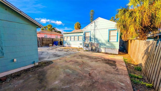 860 16TH AVENUE S, St Petersburg, FL 33701