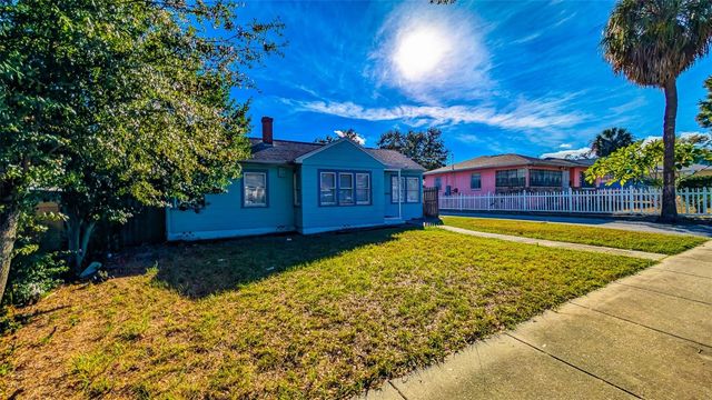 860 16TH AVENUE S, St Petersburg, FL 33701