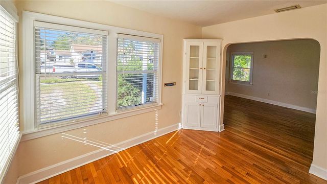 860 16TH AVENUE S, St Petersburg, FL 33701