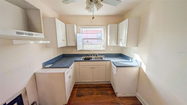 860 16TH AVENUE S, St Petersburg, FL 33701