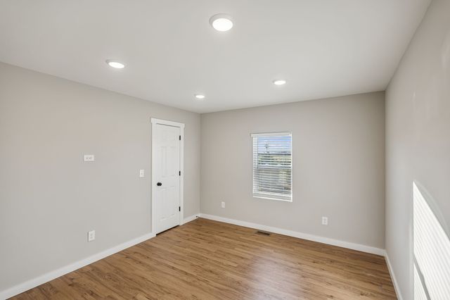 3770 Penile Hill Rd, Decherd, TN 37324