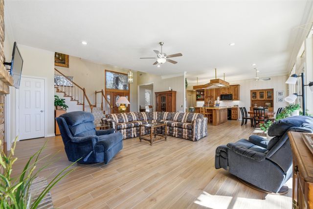 11513 Blue Creek Drive, Fort Worth, TX 76008