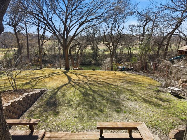 11513 Blue Creek Drive, Fort Worth, TX 76008