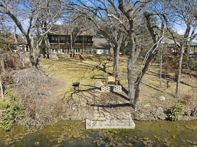 11513 Blue Creek Drive, Fort Worth, TX 76008