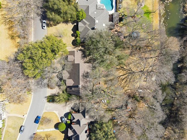 11513 Blue Creek Drive, Fort Worth, TX 76008