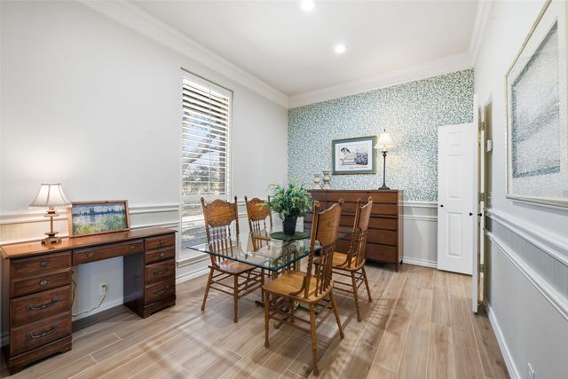 11513 Blue Creek Drive, Fort Worth, TX 76008