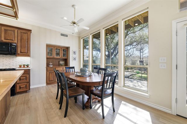 11513 Blue Creek Drive, Fort Worth, TX 76008